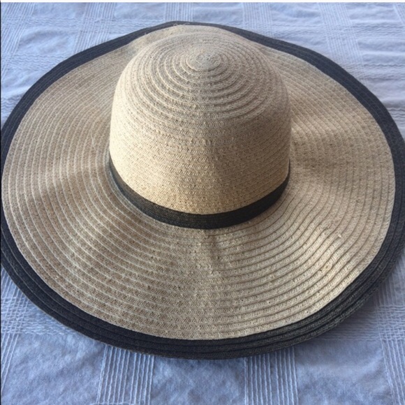 Banana Republic Accessories - Banana Republic Straw Floppy Hat Tan Striped